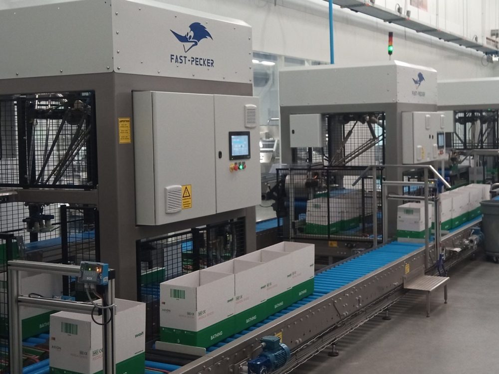 4 Case packers op rij